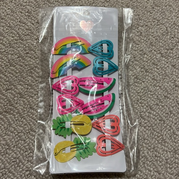 NWT - Set of 12 Hair Clips (6 sets of 2 clips each). - Picture 2 of 5